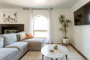 Driftwood Tucson Oasis - ScenicViews - KingBed